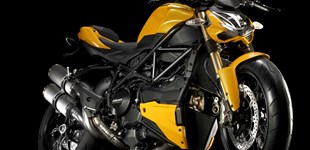 Ducati Streetfighter 848 2013 vs Ducati Streetfighter 848 2015