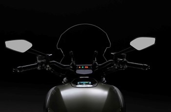 Ducati Diavel Strada 2013 - Bild 10 Ducati Diavel Strada 2013 - Bild 10