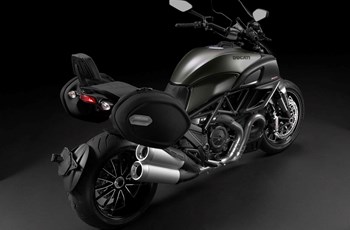 Ducati Diavel Strada 2013 - Bild 12 Ducati Diavel Strada 2013 - Bild 12
