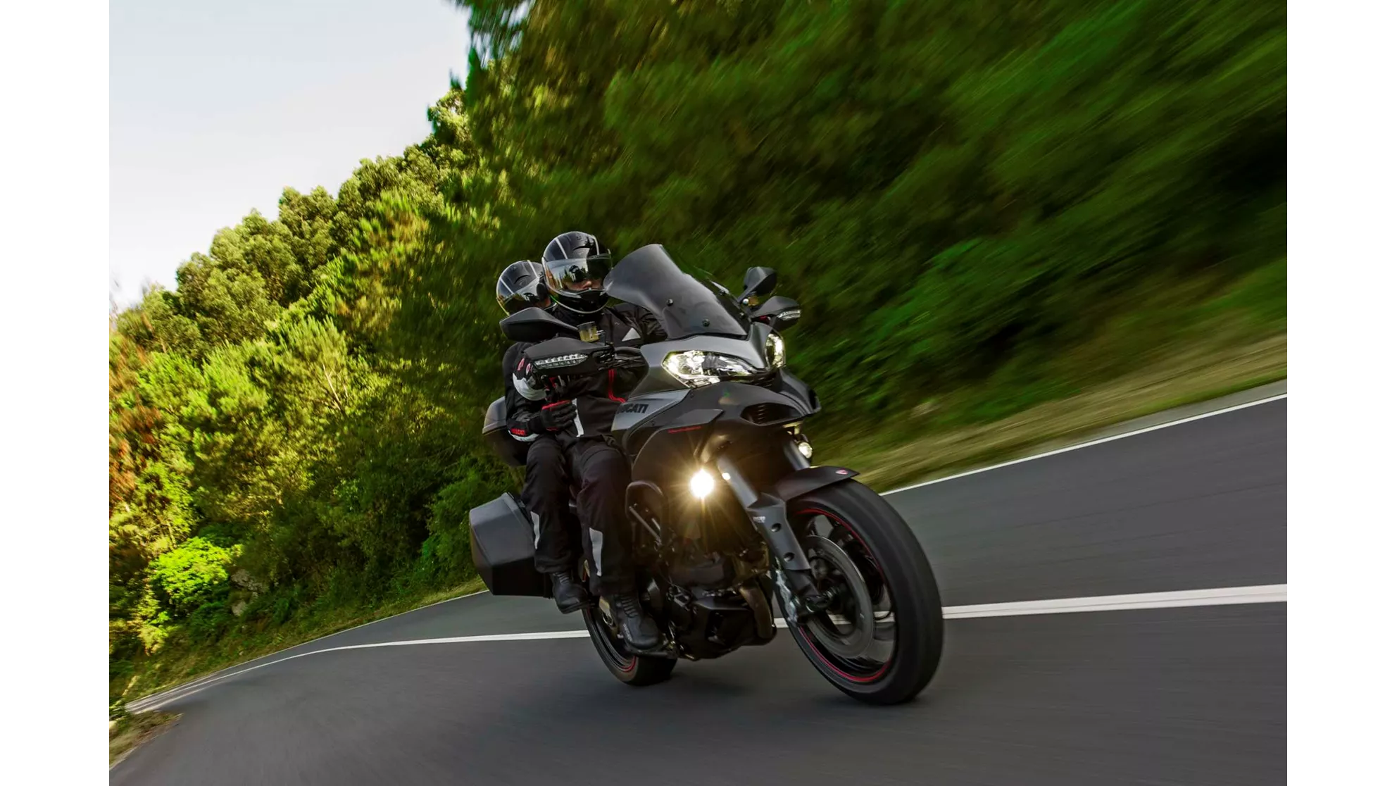 Ducati Multistrada 1200 S GT - Image 2 Ducati Multistrada 1200 S GT - Image 2