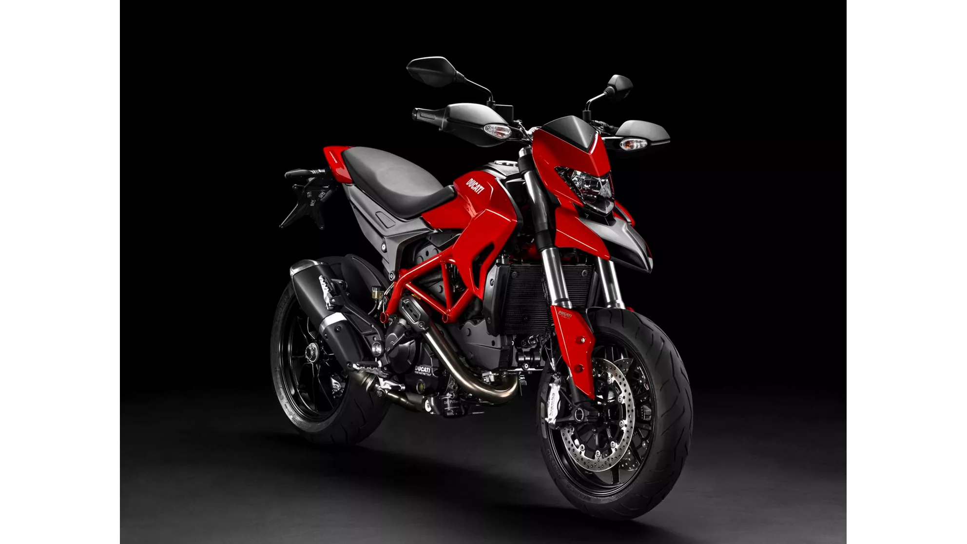 Ducati Hypermotard 821 - Image 1 Ducati Hypermotard 821 - Image 1