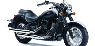 Kawasaki VN 900 Classic 2013 vs Yamaha XVS 1300 A 2013