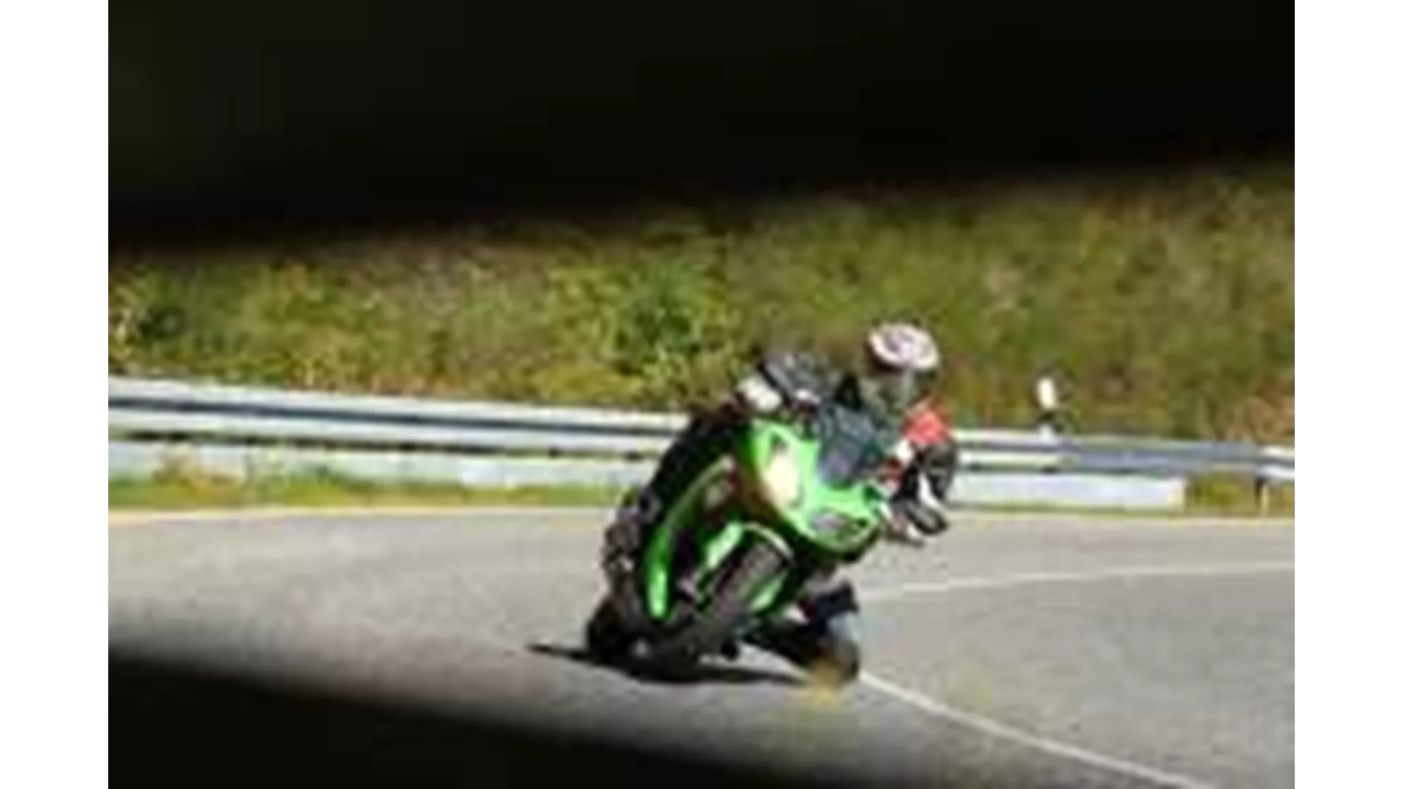 Kawasaki Ninja 300 - Image 9 Kawasaki Ninja 300 - Image 9