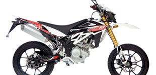 Motorhispania MH10 125 SM 2014 vs Motorhispania MH10 125 SM 2013