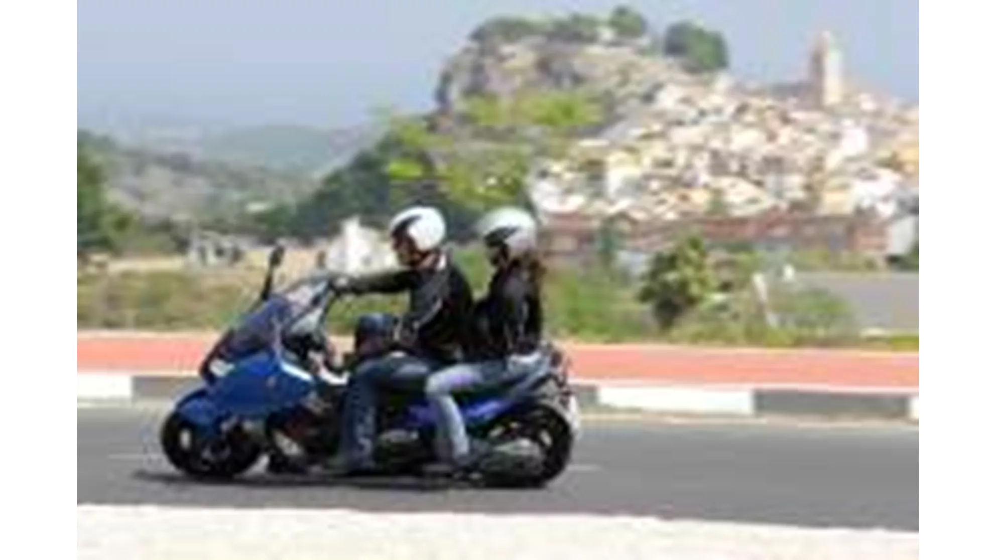 BMW C 600 Sport - Image 4 BMW C 600 Sport - Image 4