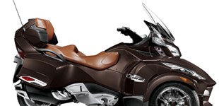 Can-Am Roadster Spyder RS 2011 vs Can-Am Roadster Spyder RT 2013