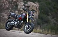 Aprilia Dorsoduro 750 Factory 2013 - Bild 4