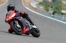 Aprilia RSV4 Factory APRC ABS 2013 - Bild 7