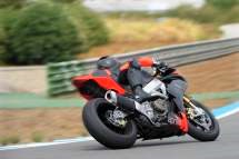 Aprilia RSV4 Factory APRC ABS 2013 - Bild 8