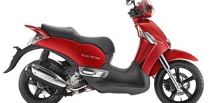 Aprilia Scarabeo 300 i.e. 2013 vs Honda ADV350 2022