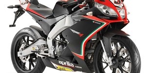 Aprilia RS4 50 2013 vs Rieju RS3 50 2018