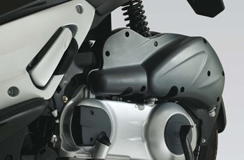 Aprilia SR-Max 300ie 2013 - Bild 8 Aprilia SR-Max 300ie 2013 - Bild 8