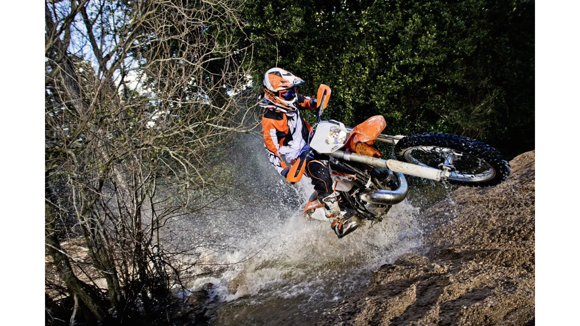 KTM 200 EXC - Image 4 KTM 200 EXC - Image 4