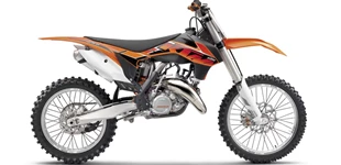 KTM 125 SX 2014 vs Husqvarna SM 125 S 2007 KTM 125 SX 2014 vs Husqvarna SM 125 S 2007