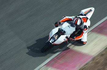 KTM 1190 RC8 R 2014 - Bild 7 KTM 1190 RC8 R 2014 - Bild 7