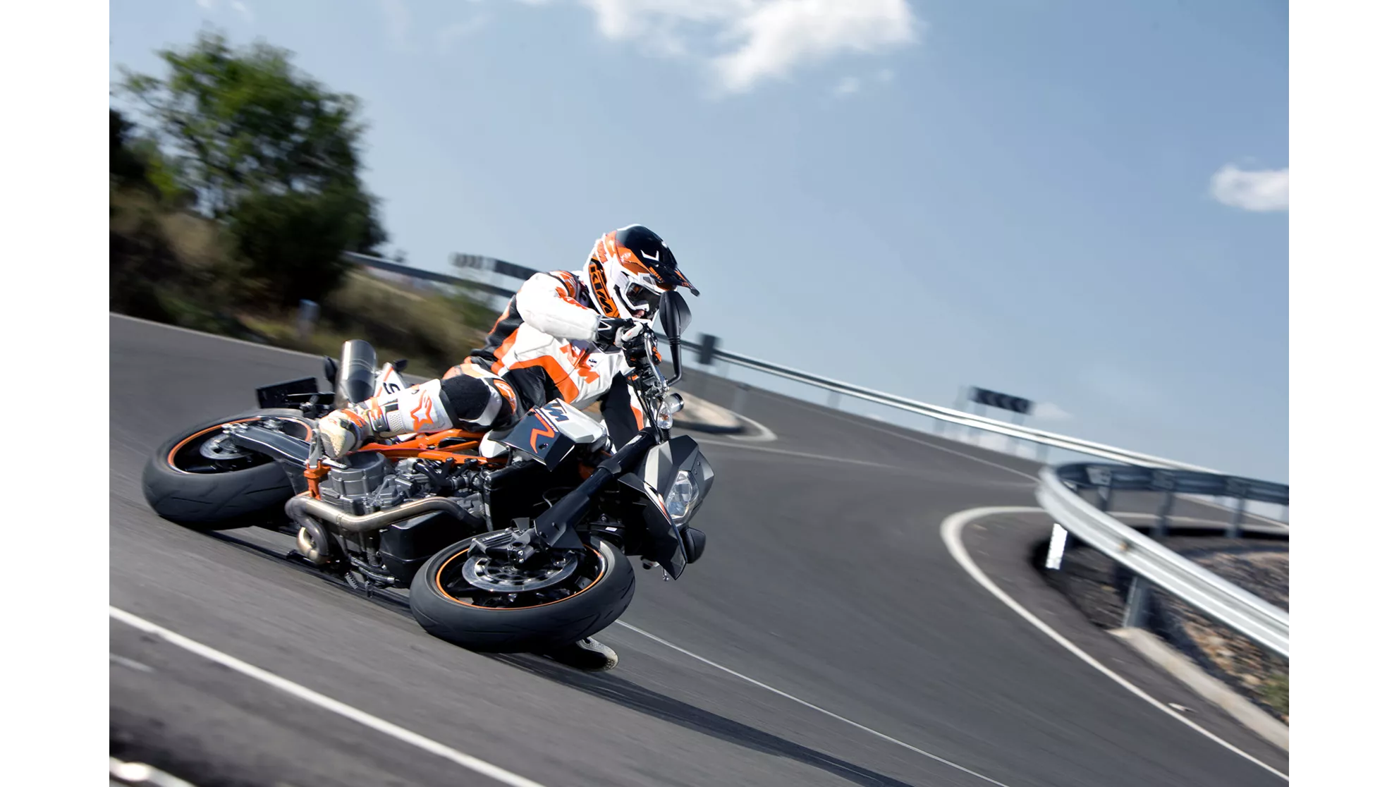 KTM 990 Supermoto R - Slika 3 KTM 990 Supermoto R - Slika 3