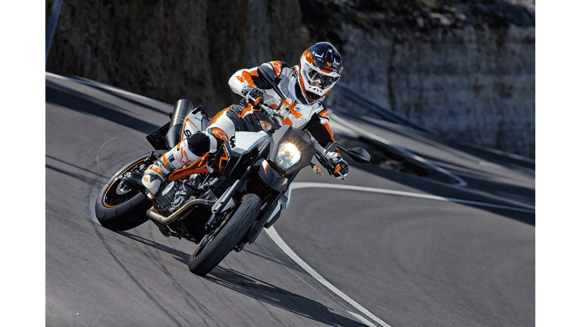 KTM 990 Supermoto R - Slika 8 KTM 990 Supermoto R - Slika 8