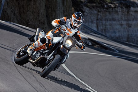 KTM 990 Supermoto R 2014 KTM 990 Supermoto R 2014