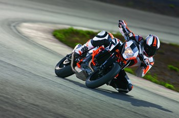 KTM 690 Duke R 2014 - Bild 4 KTM 690 Duke R 2014 - Bild 4