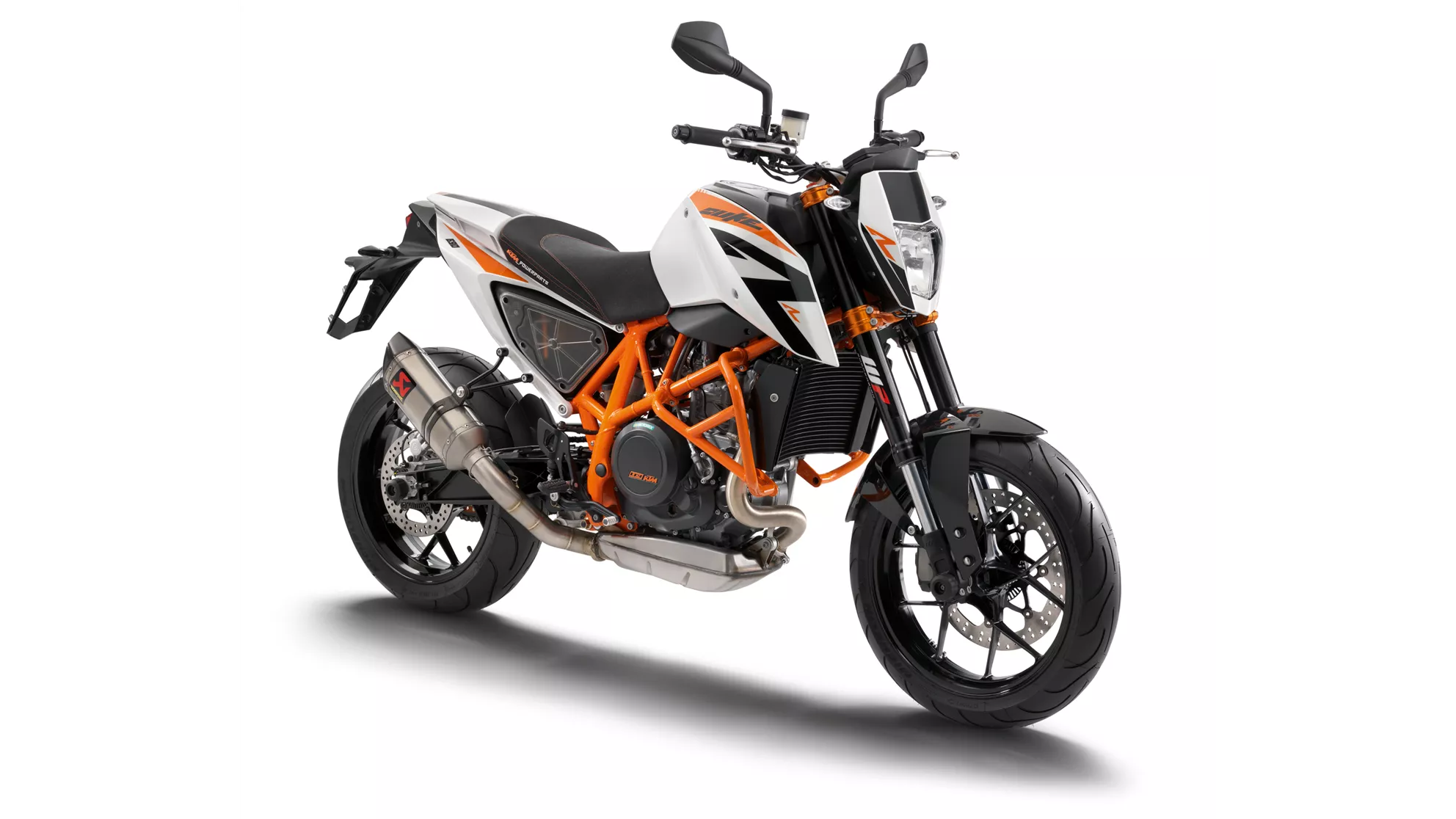 KTM 690 Duke R - Image 4 KTM 690 Duke R - Image 4