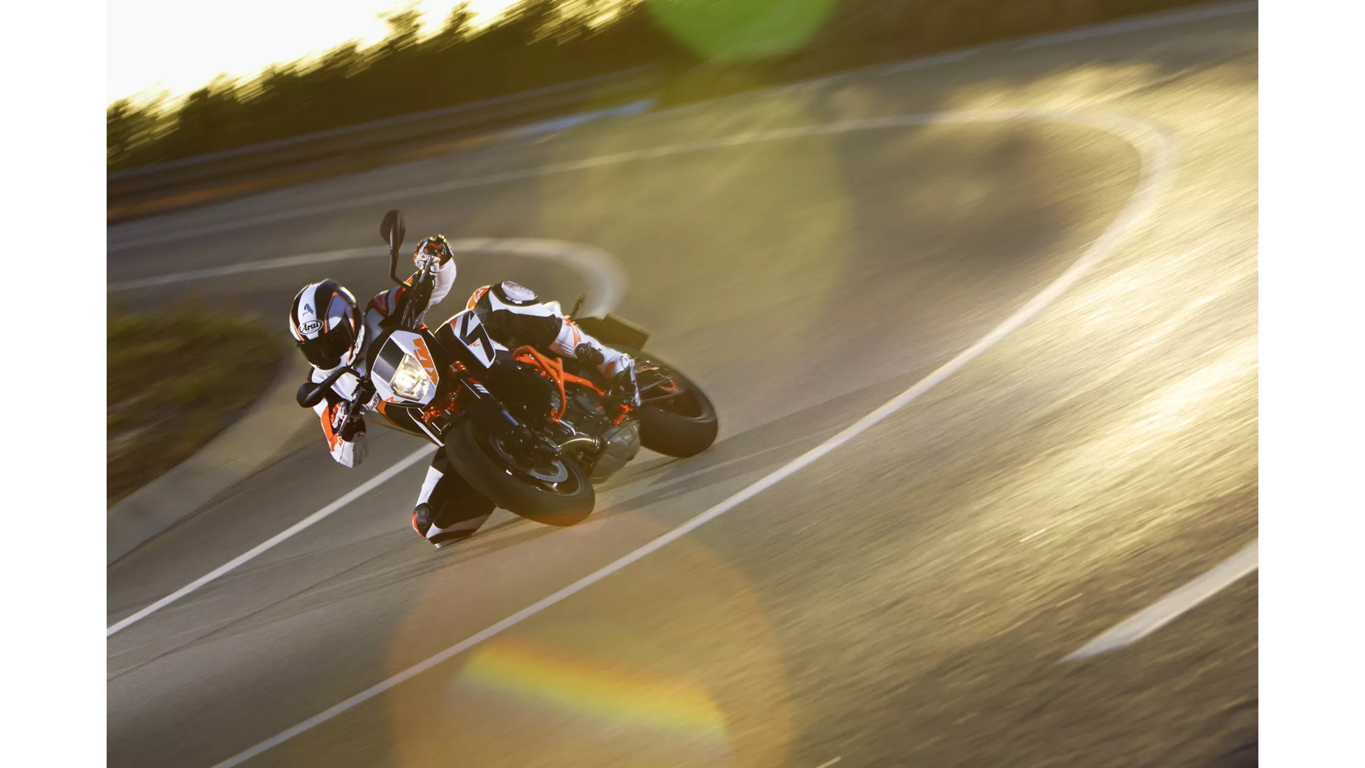 KTM 690 Duke R - Image 7 KTM 690 Duke R - Image 7