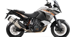 KTM 1190 Adventure 2014 vs BMW F 900 GS 2025