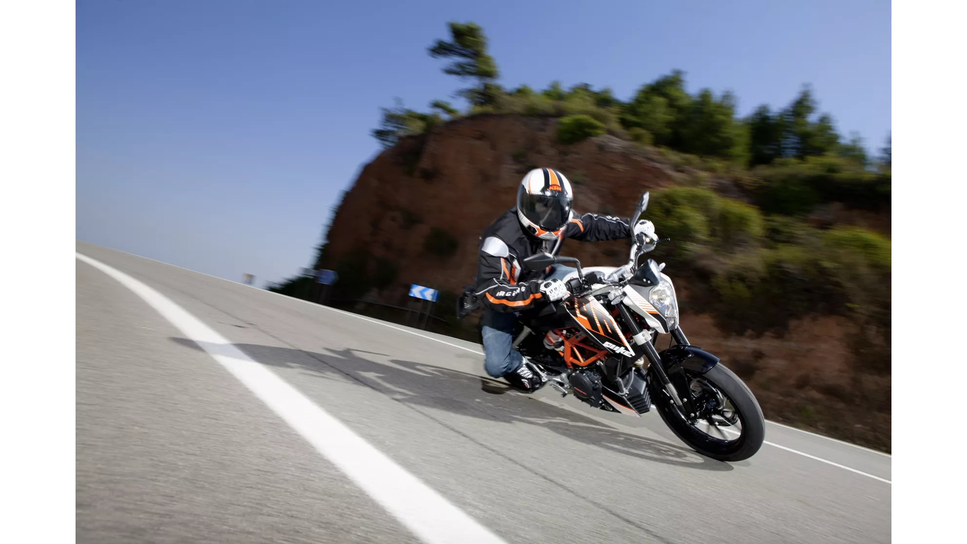 KTM 390 Duke - Image 3 KTM 390 Duke - Image 3