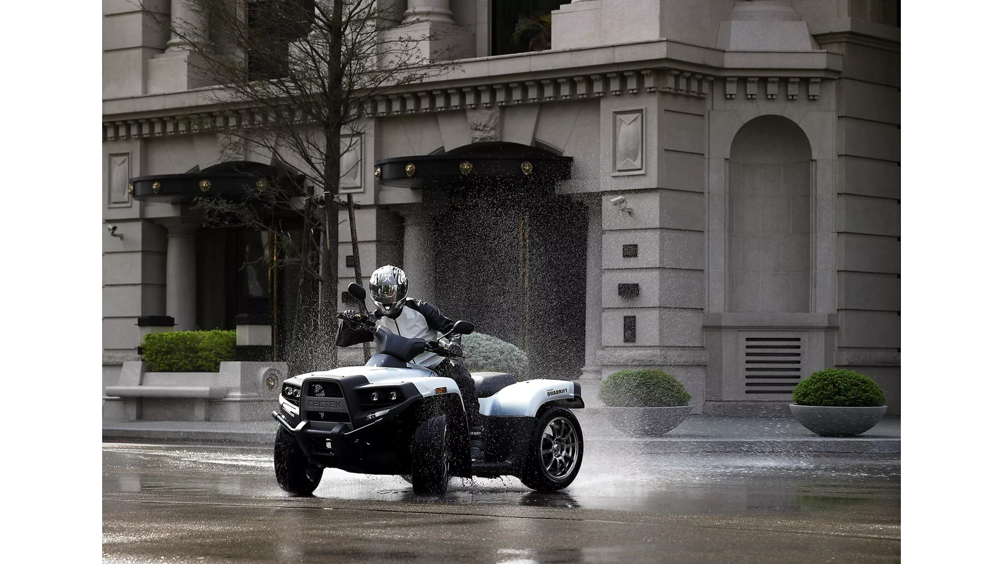 Cectek Quadrift T6 525 EFI - Image 2 Cectek Quadrift T6 525 EFI - Image 2