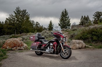 Harley-Davidson Electra Glide Classic FLHTC 2014 - Bild 2