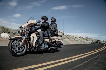 Harley-Davidson Electra Glide Classic FLHTC 2014 - Bild 7