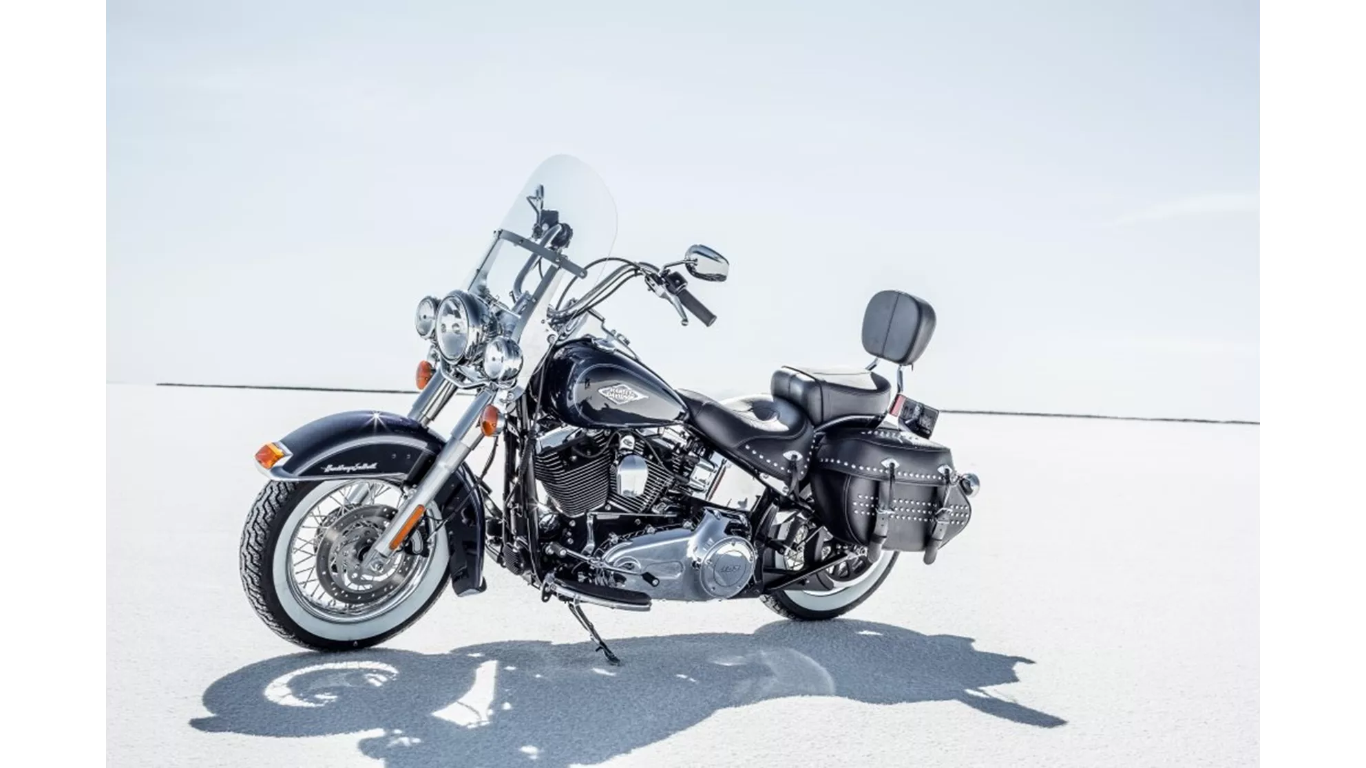 Harley-Davidson Softail Heritage Classic FLSTC - Image 2 Harley-Davidson Softail Heritage Classic FLSTC - Image 2