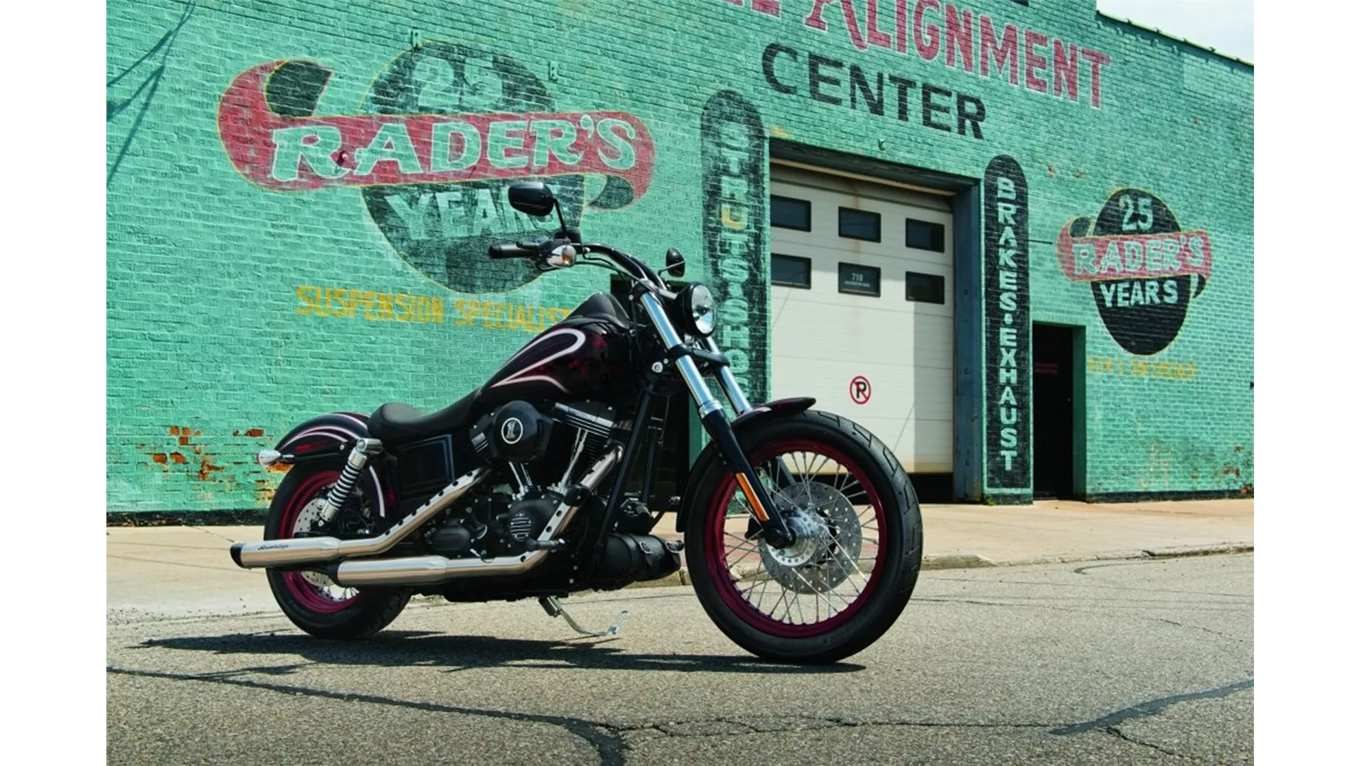 Harley-Davidson Dyna Street Bob FXDB - Image 1 Harley-Davidson Dyna Street Bob FXDB - Image 1