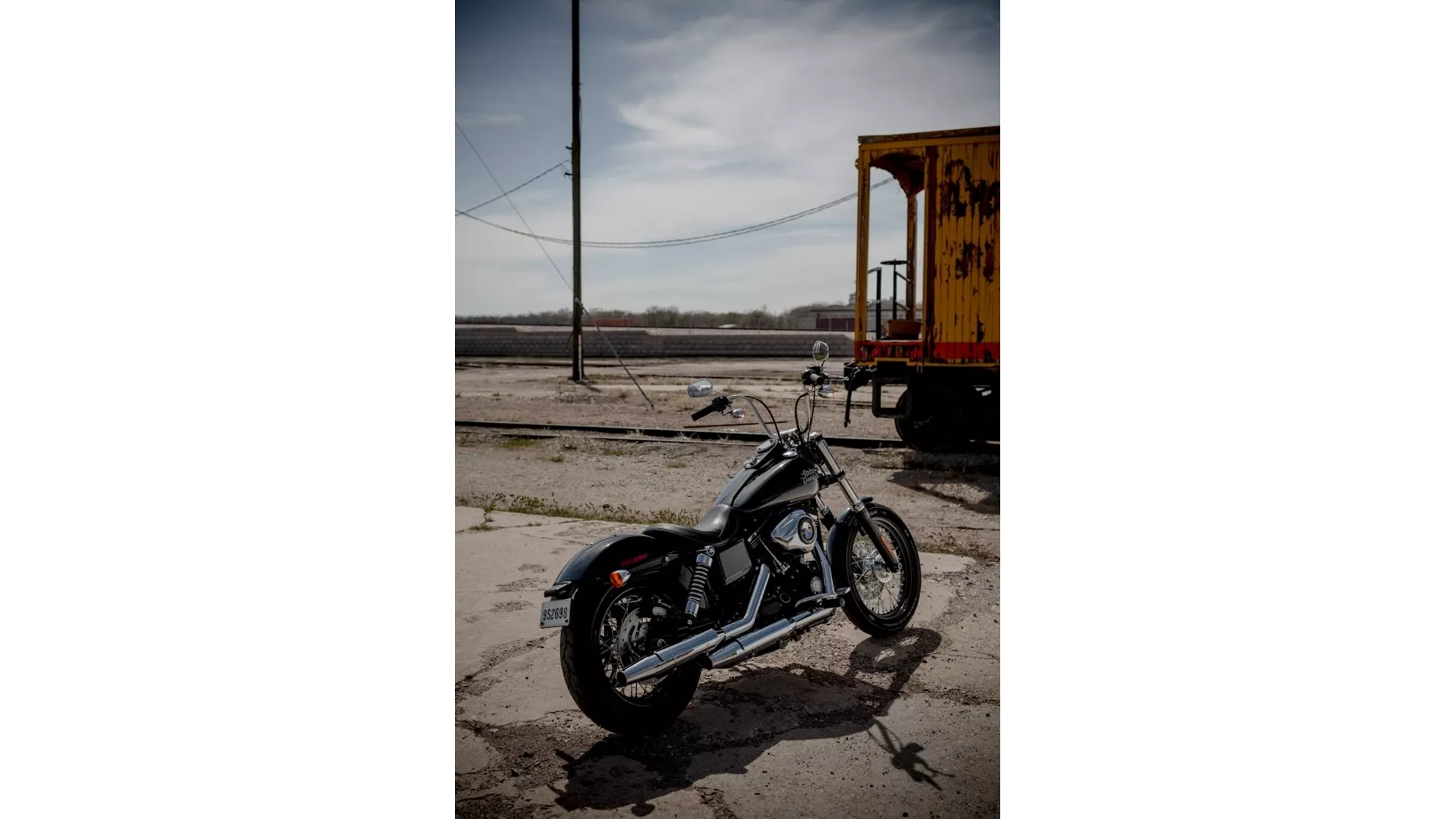 Harley-Davidson Dyna Street Bob FXDB - Image 4 Harley-Davidson Dyna Street Bob FXDB - Image 4