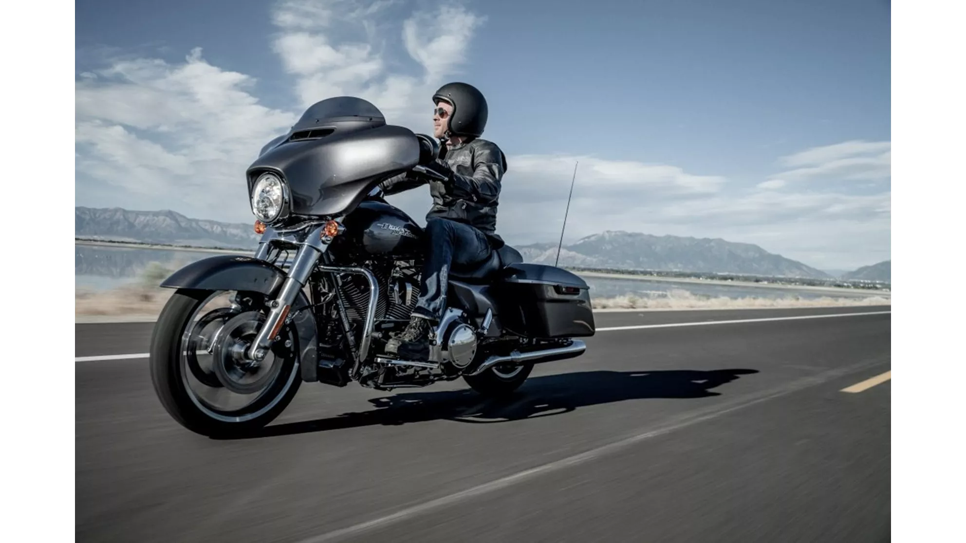Harley-Davidson Street Glide FLHX - Image 1 Harley-Davidson Street Glide FLHX - Image 1