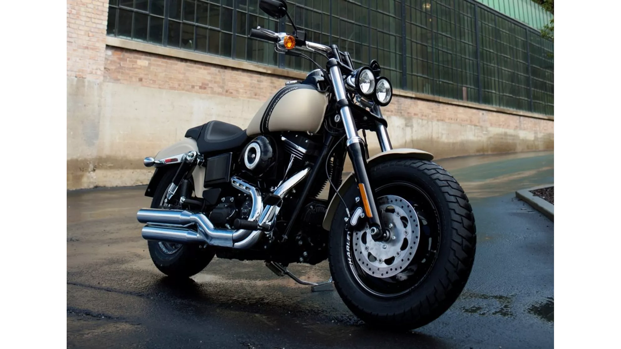 Harley-Davidson Dyna Fat Bob FXDF - Image 7 Harley-Davidson Dyna Fat Bob FXDF - Image 7