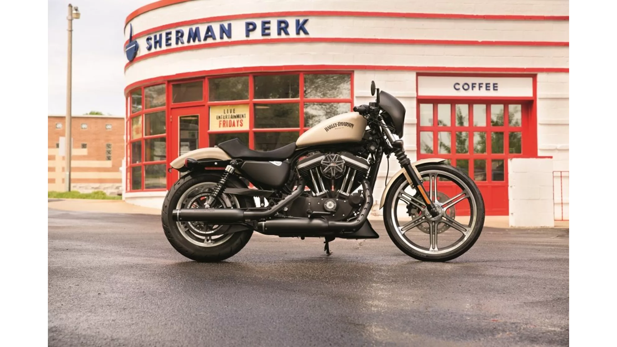 Harley-Davidson Sportster XL 883 N Iron - Image 1 Harley-Davidson Sportster XL 883 N Iron - Image 1