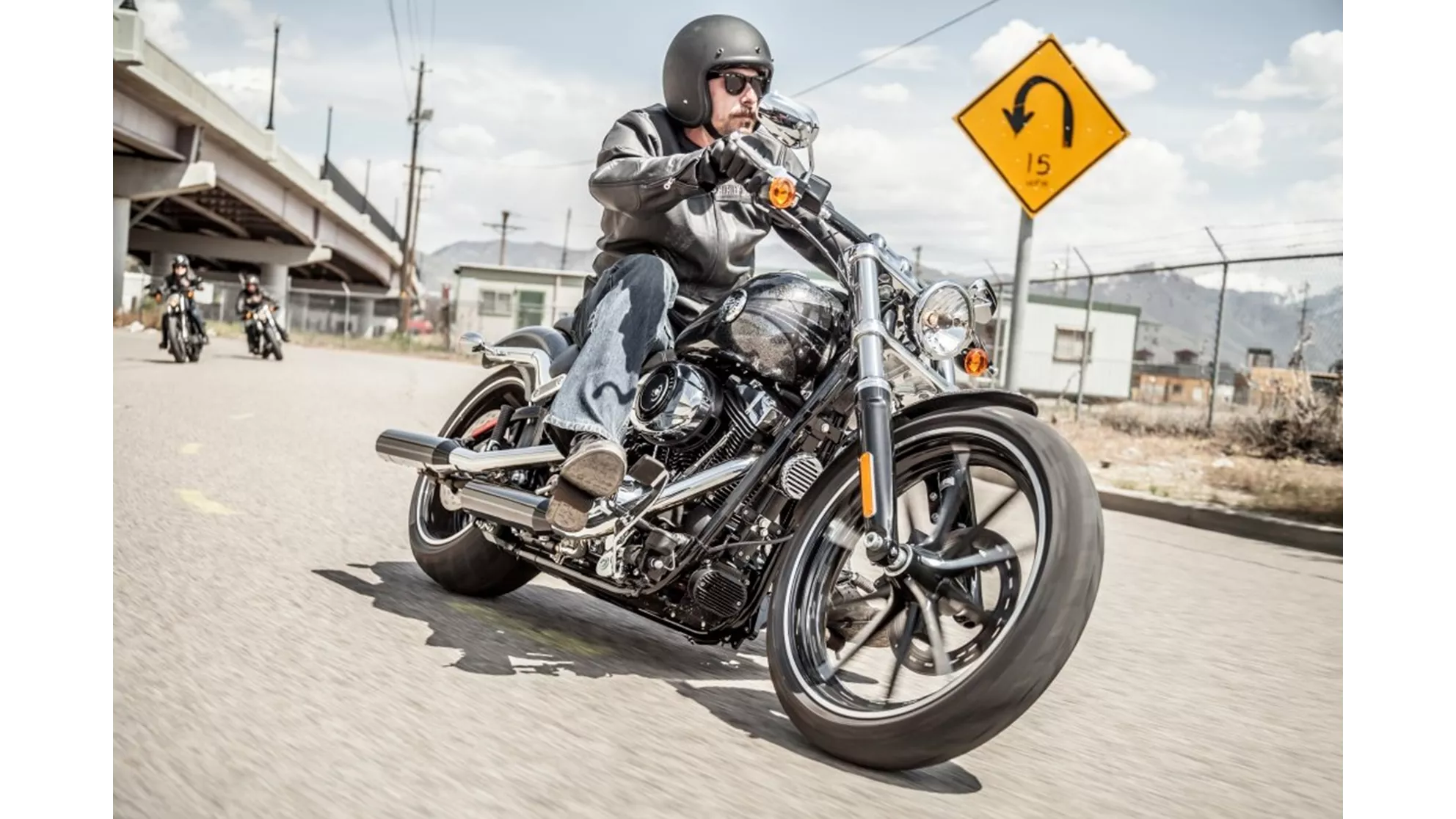 Harley-Davidson Softail Breakout FXSB - Image 2 Harley-Davidson Softail Breakout FXSB - Image 2