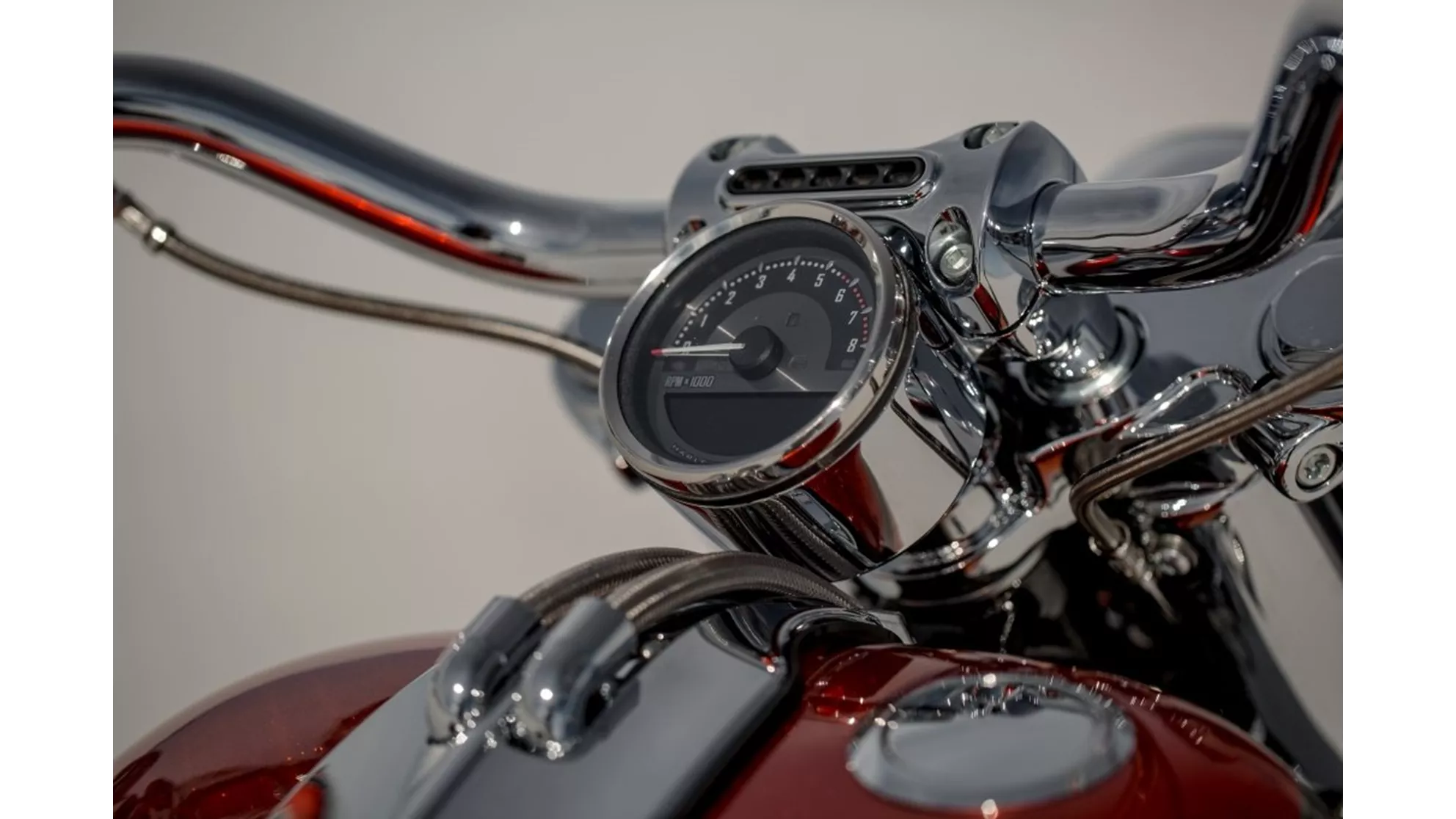 Harley-Davidson CVO Breakout FXSBSE - Slika 2