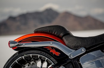 Harley-Davidson CVO Breakout FXSBSE 2014 - Bild 12