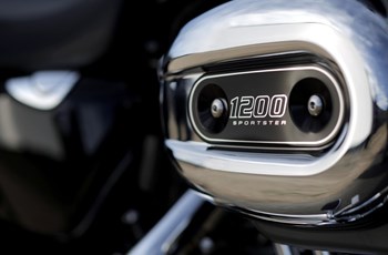 Harley-Davidson Sportster XL 1200T SuperLow 2014 - Bild 5 Harley-Davidson Sportster XL 1200T SuperLow 2014 - Bild 5