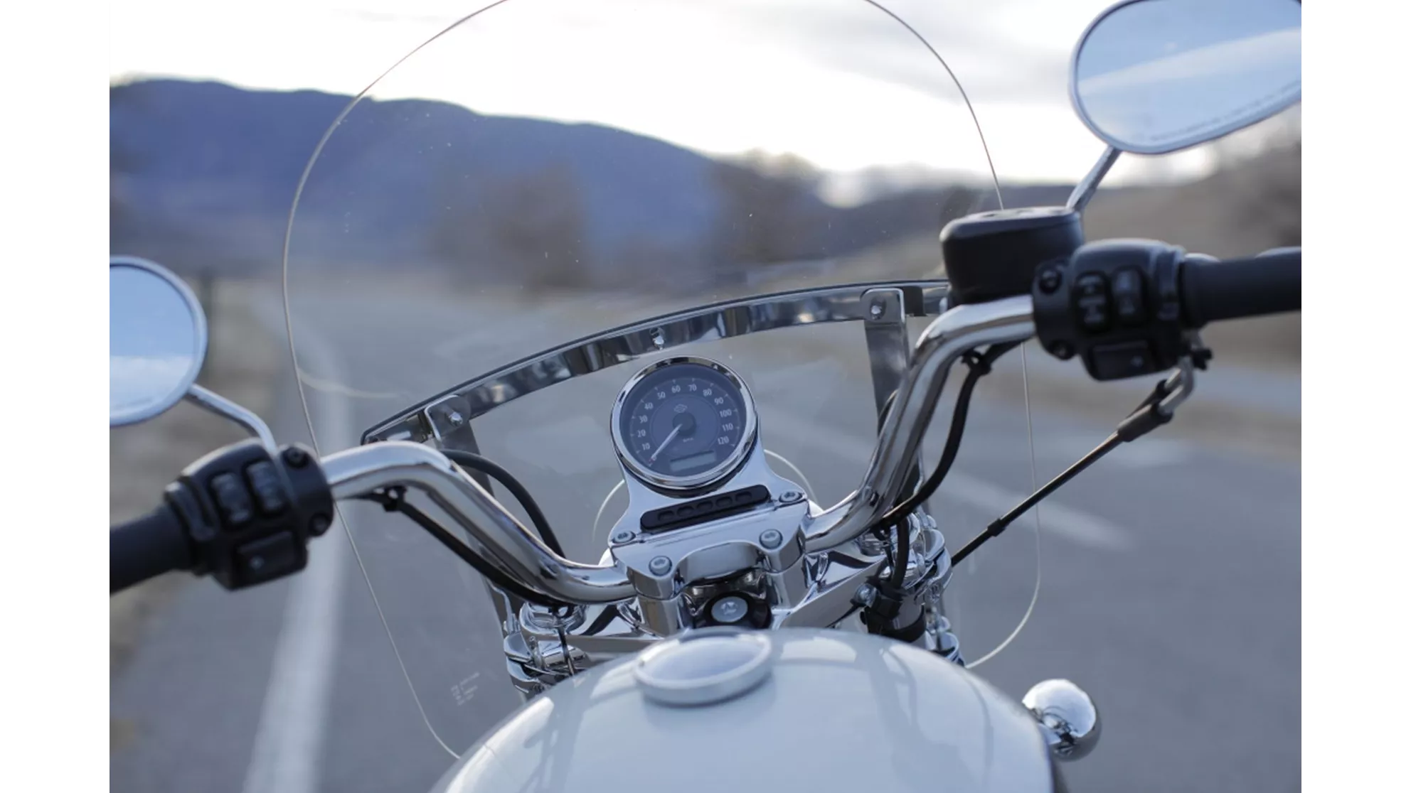 Harley-Davidson Sportster XL 1200T SuperLow - Image 9 Harley-Davidson Sportster XL 1200T SuperLow - Image 9