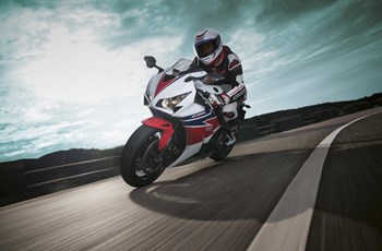 Honda CBR1000RR Fireblade 2014 - Bild 2 Honda CBR1000RR Fireblade 2014 - Bild 2