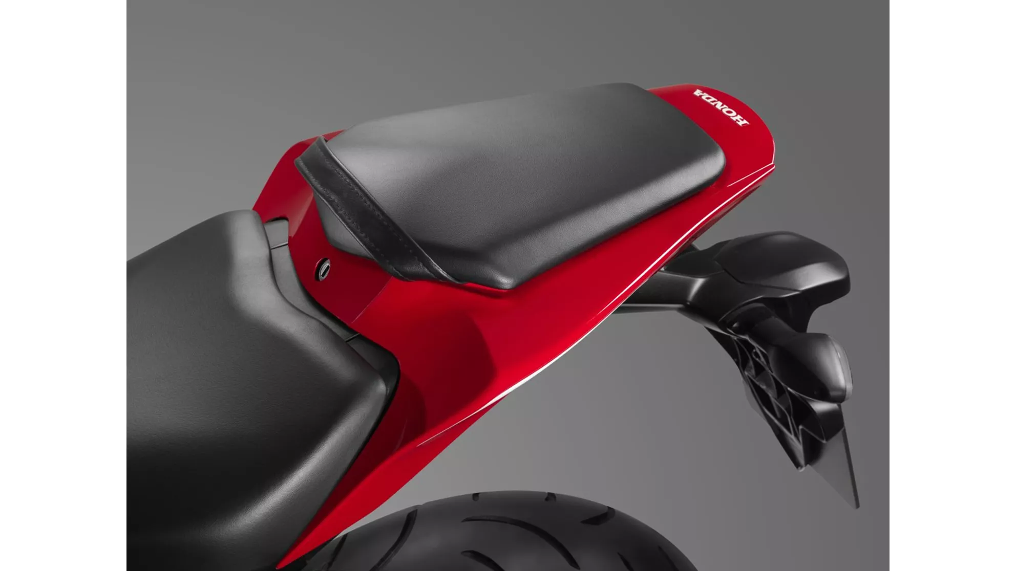 Honda CBR1000RR Fireblade - Image 3 Honda CBR1000RR Fireblade - Image 3