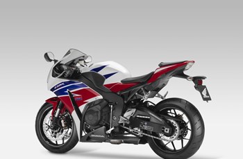 Honda CBR1000RR Fireblade 2014 - Bild 9 Honda CBR1000RR Fireblade 2014 - Bild 9