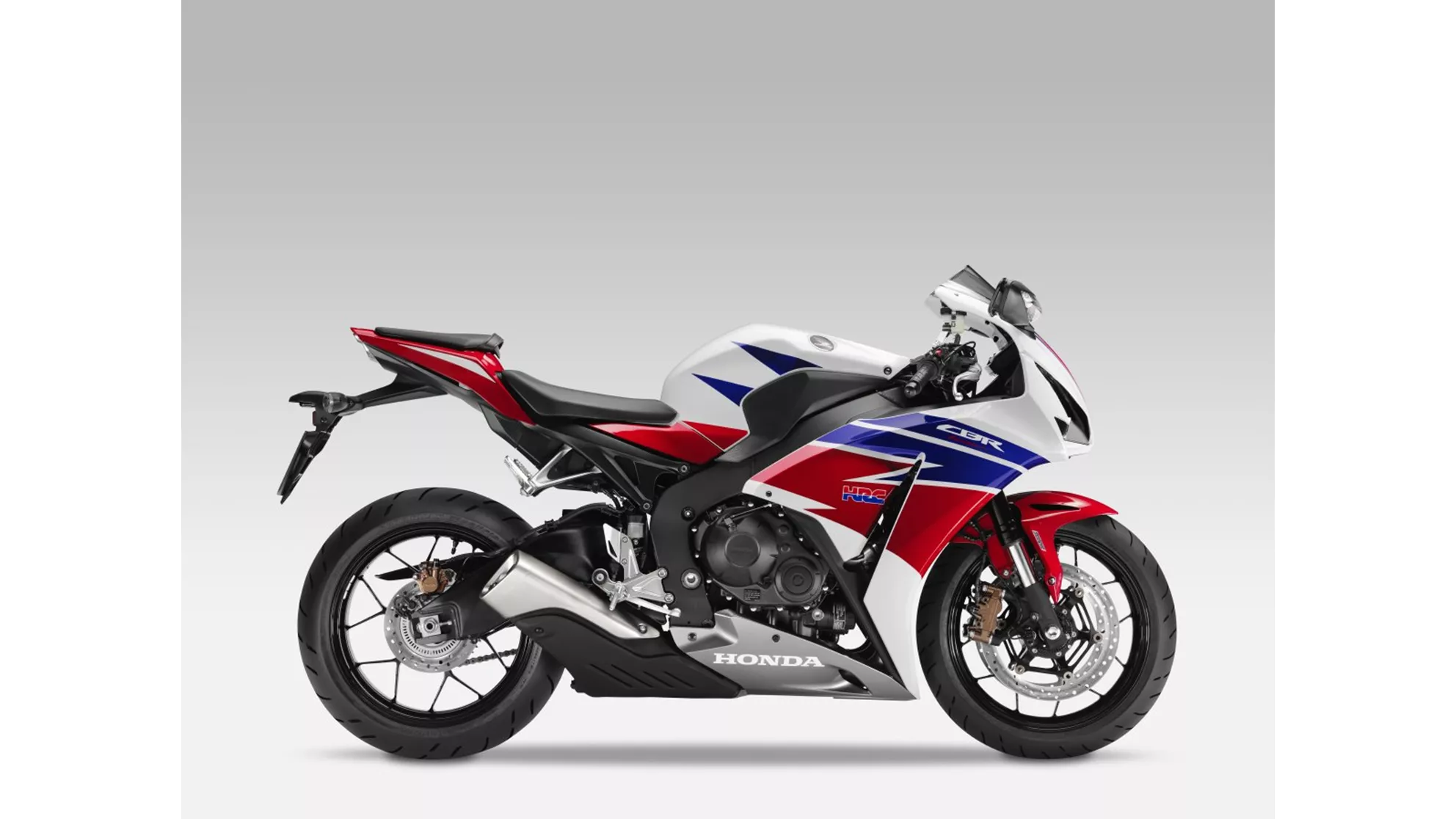 Honda CBR1000RR Fireblade - Image 9 Honda CBR1000RR Fireblade - Image 9