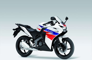 Honda CBR 125 R 2014 - Bild 2 Honda CBR 125 R 2014 - Bild 2