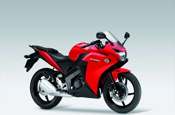 Honda CBR 125 R 2014 - Bild 3 Honda CBR 125 R 2014 - Bild 3