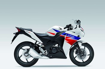 Honda CBR 125 R 2014 - Bild 4 Honda CBR 125 R 2014 - Bild 4