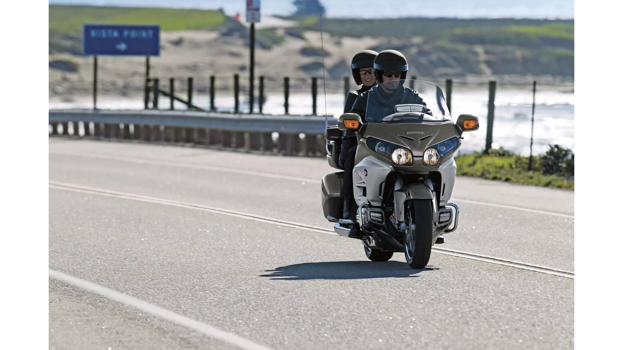 Honda GL 1800 Goldwing - Image 1 Honda GL 1800 Goldwing - Image 1