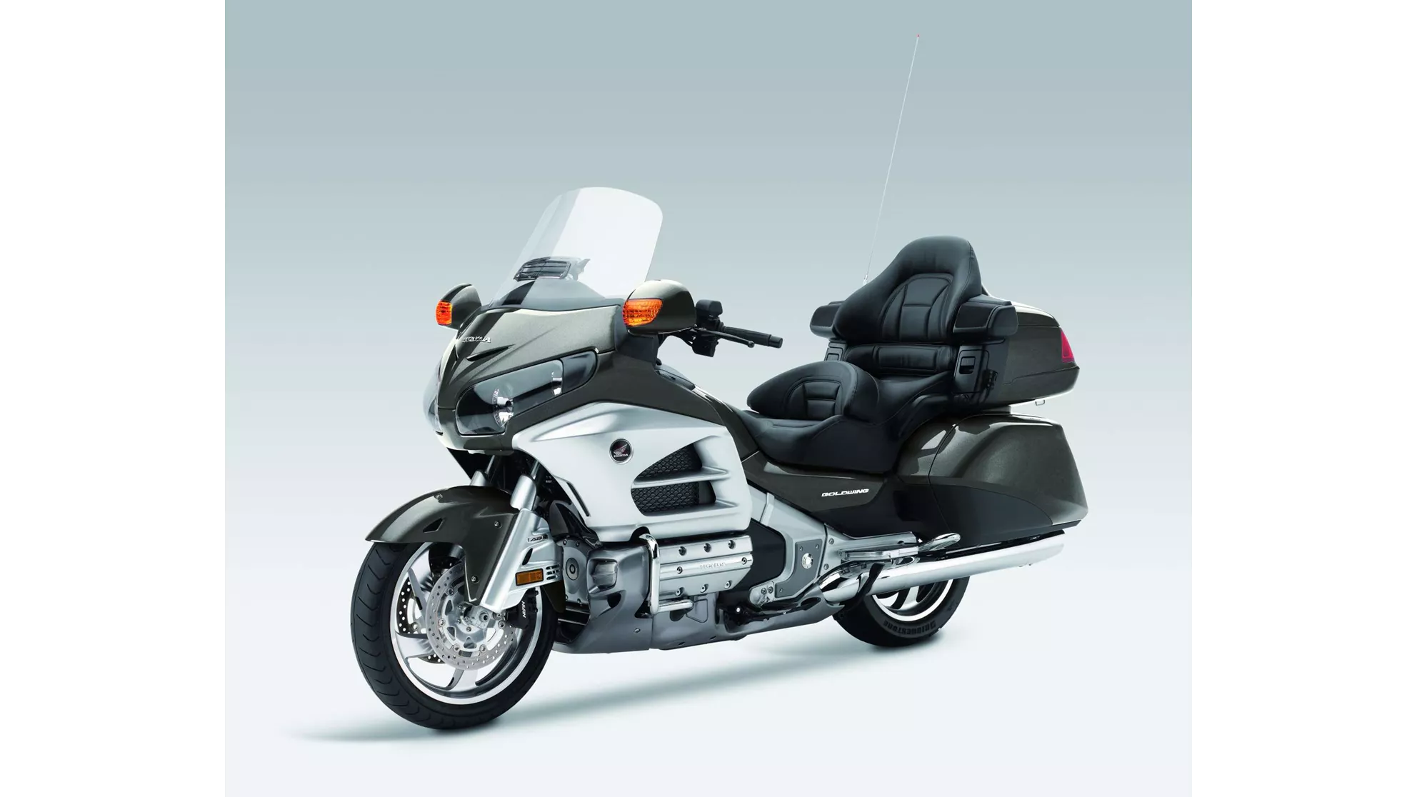 Honda GL 1800 Goldwing - Image 4 Honda GL 1800 Goldwing - Image 4